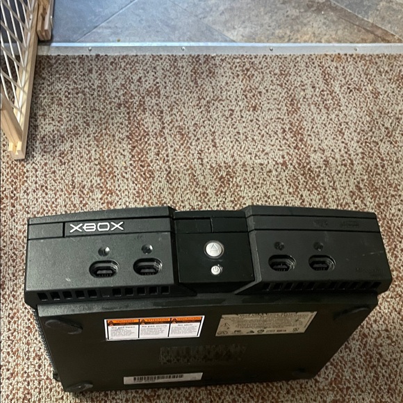 Xbox 360 Console - Picture 5 of 10